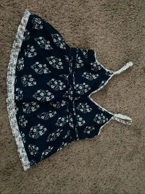 Abercrombie & Fitch Navy and White Floral Trim Tank